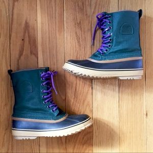 Sorel  - 1964 Premium CVS Boots in Dark Green, 9